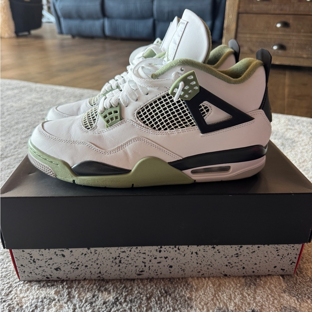 Jordan 4 retro (Seafoam)